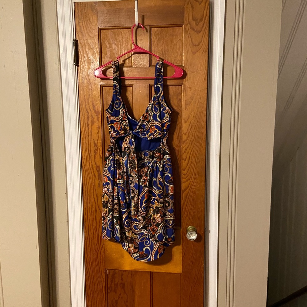 Cocktail Dress - Picture 2 of 3